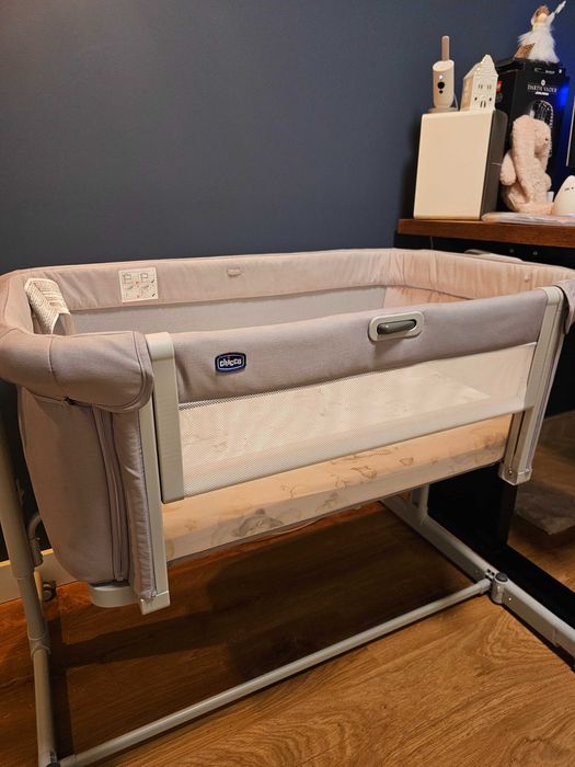 Łóżeczko dostawne Chicco Next2Me Magic Evo + gratisy