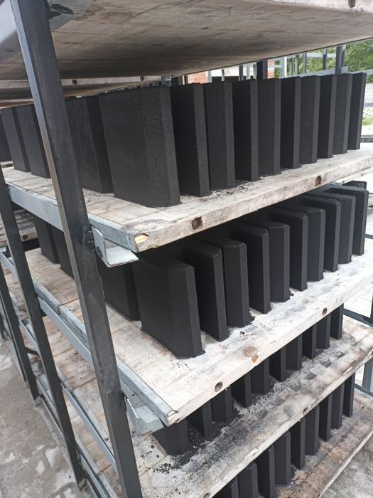 Ogrodzenia panelowe, podmurówka betonowa słupki ogrodzeniowe