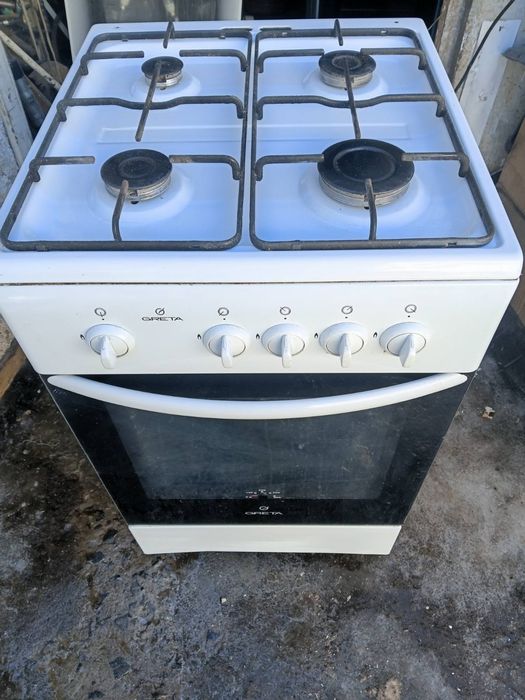 Продам 4х конфорну газову плиту Greta