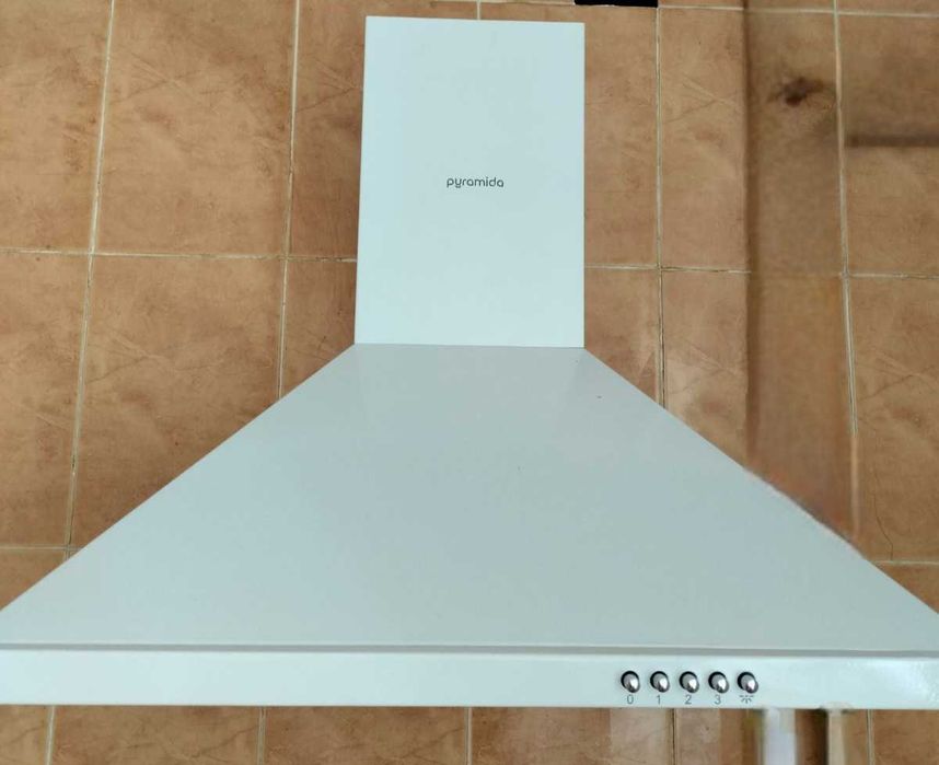 Витяжка Pyramida KT 60 WH