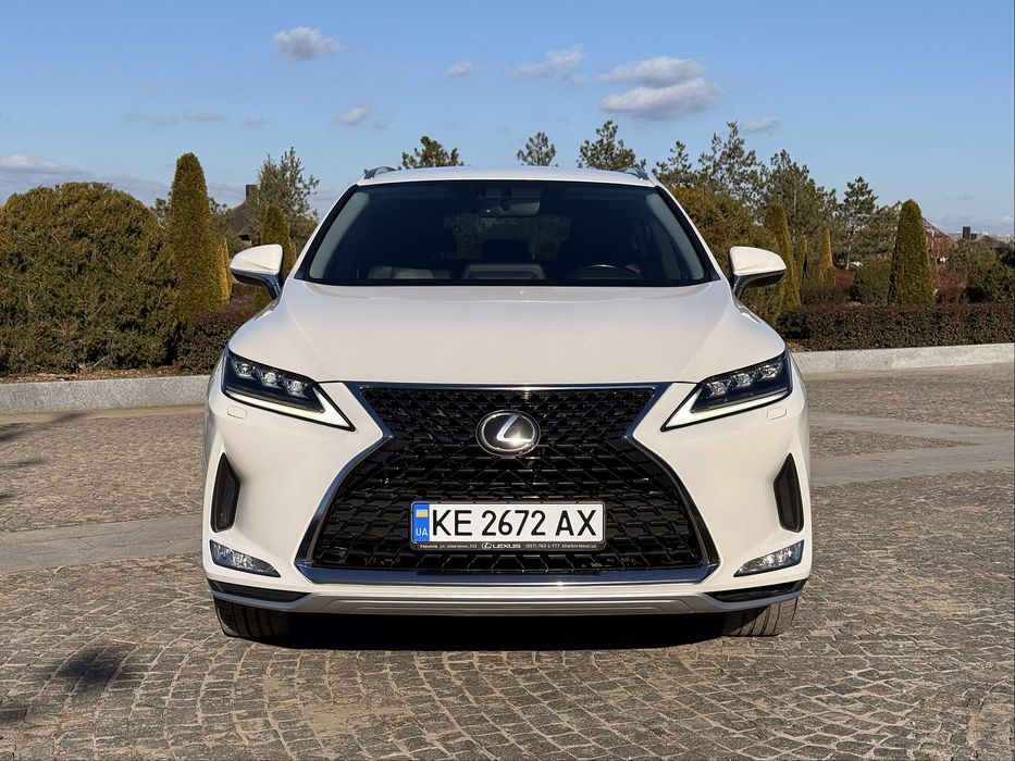 Продам Lexus RX 2021