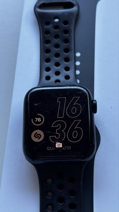 Apple Watch SE 2 44mm