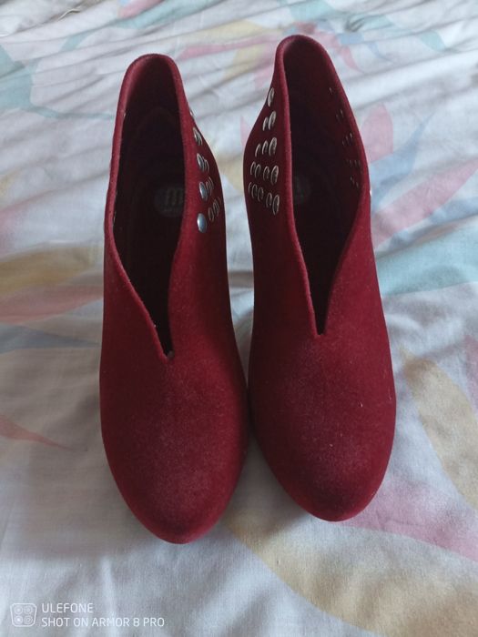 Botins Melissa vermelhos