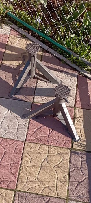 Підставкі під авто.