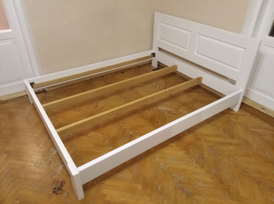 Ліжко двоспальне тумбочка! 2м*1,8м