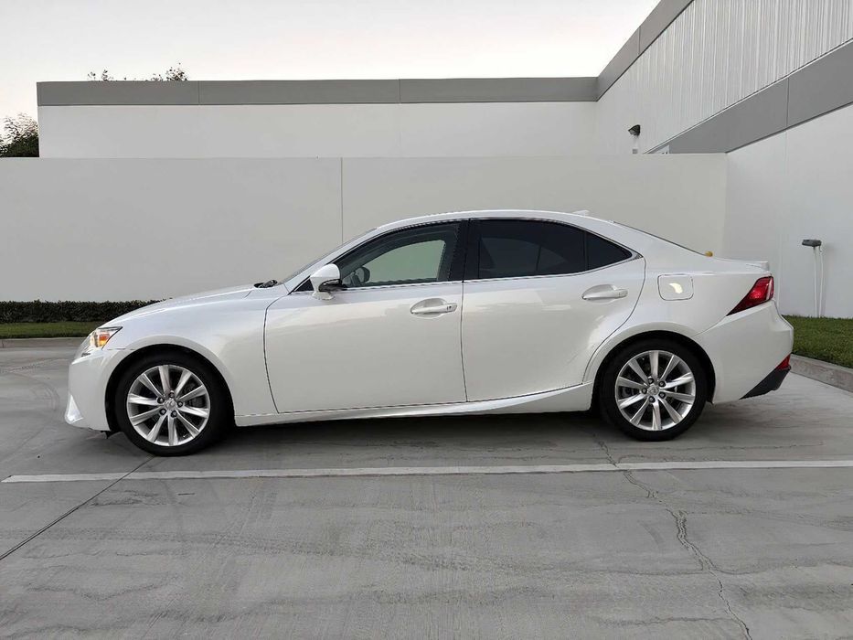 Lexus IS 250      2015