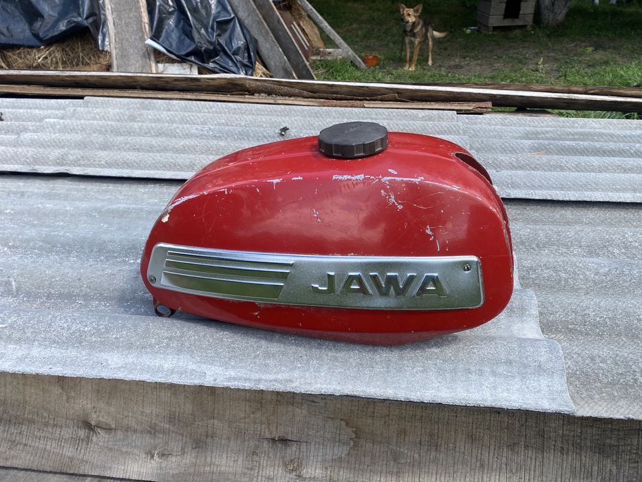 Бензобак ява. В гарному стані і оригінальною краскою