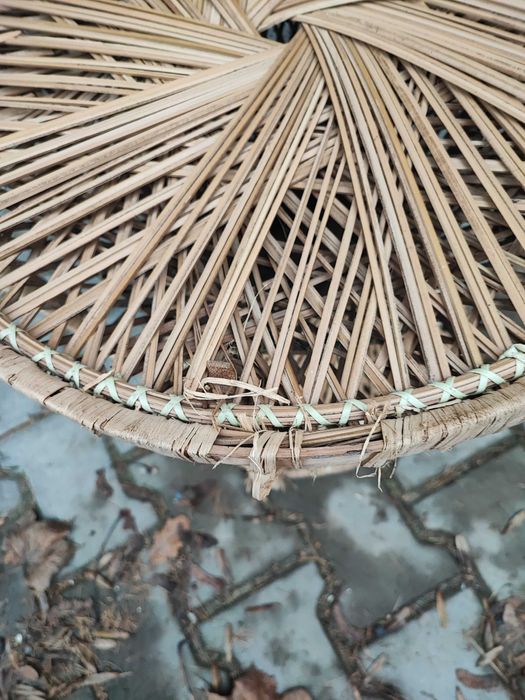 Kultowy fotel rattanowy " PAW ".