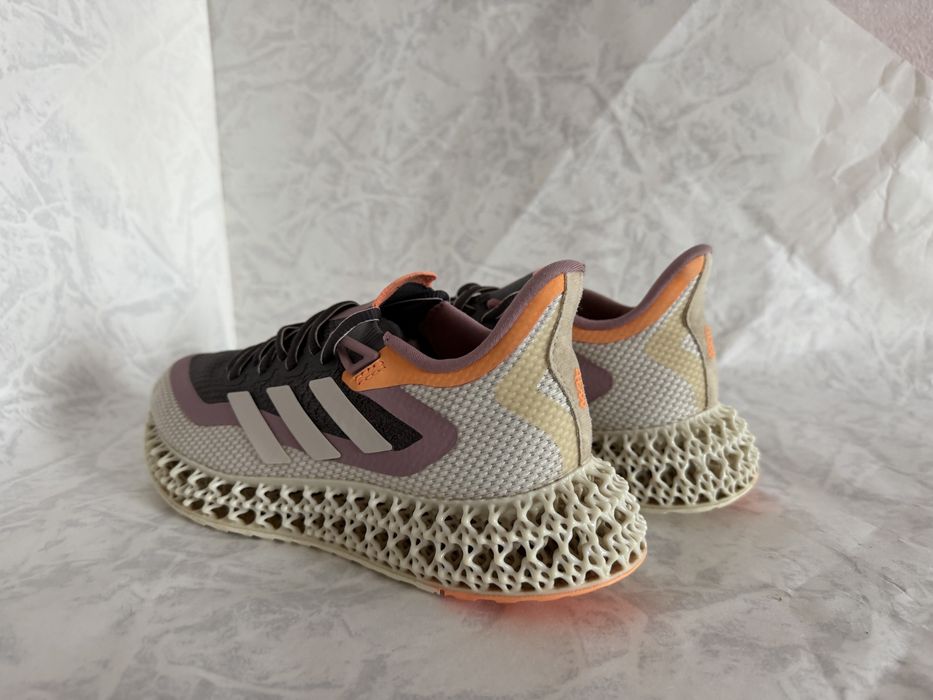 Кросівки Adidas 37 4DFWD 2