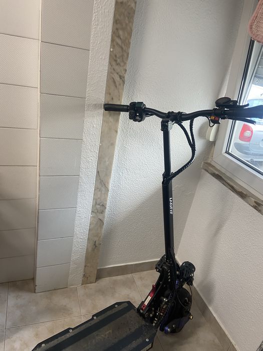 Trotinete Laoti perfeito estado 2 carregador