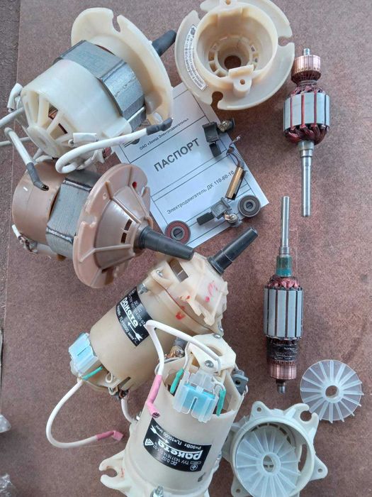 Міксер барний для коктейлів і мотори ДК-110; ДС-0.02 до нього