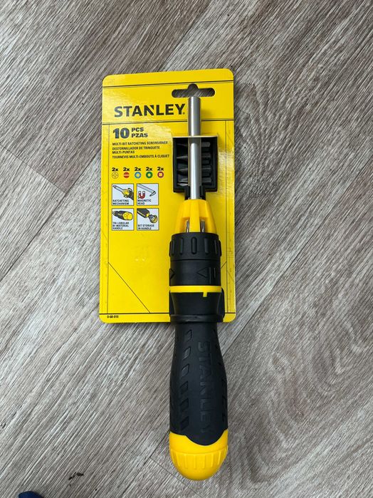 Инструмент отвертка Stanley