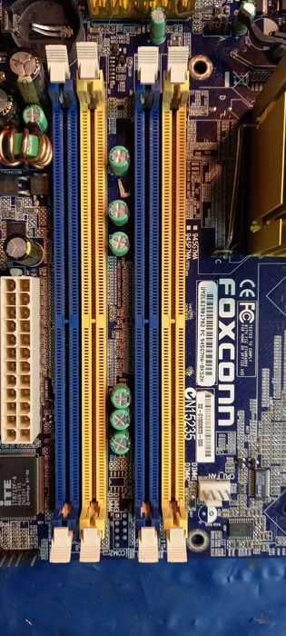 Материнська плата