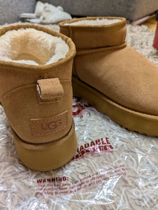 UGG Classic Ultra Mini platform Chesthut