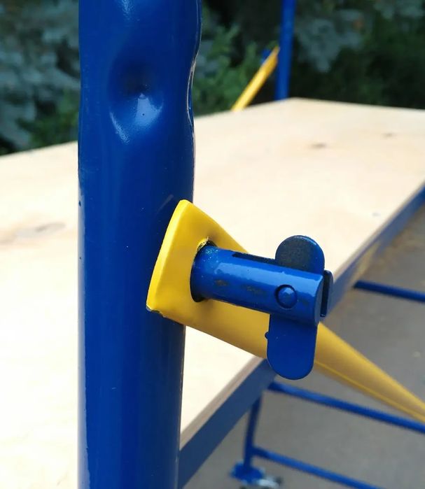 Аренда подмости передвижные,до 5 метров. Прокат вышка тура лесов