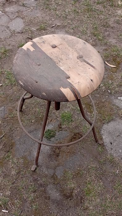 Kultowy Taboret Śrubowy TECHMA ROBOT – Industrial / PRL / Loft – Do re