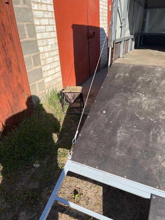 Причіп автомобільний