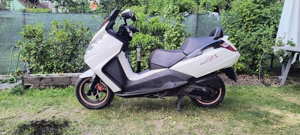Peugeot satelis 125 rs. 2011r
