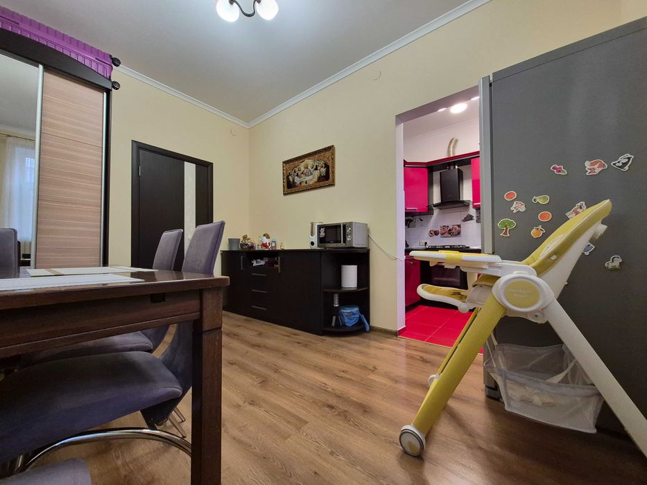 Ужгород. Продається 2-кімн.квартира на набережній. Центр.