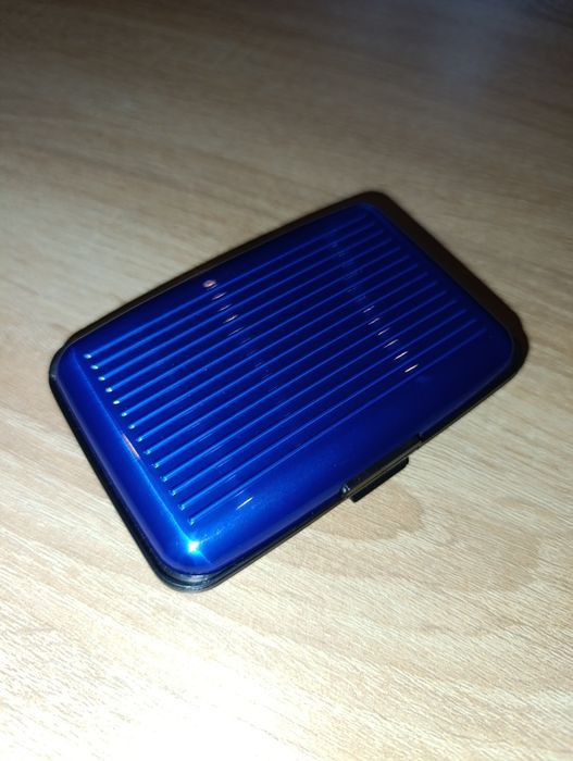 Etui na karty / dokumenty