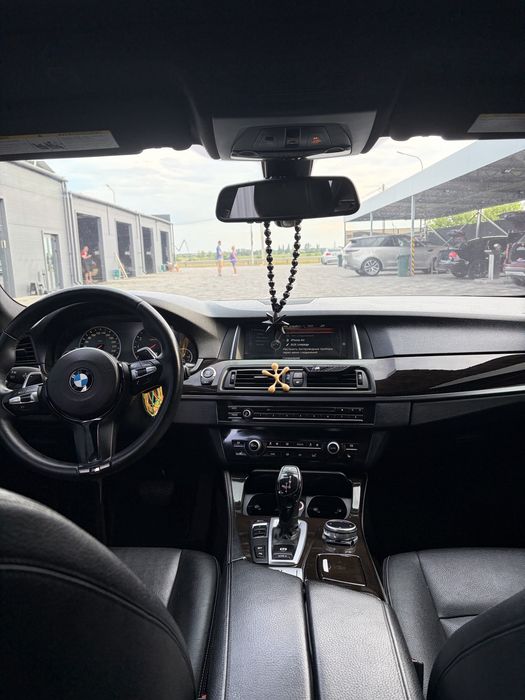 Продам BMW F10 528і