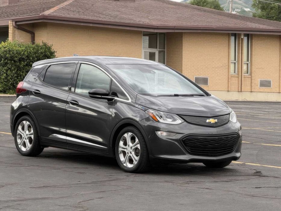 Chevrolet Bolt EV      2021