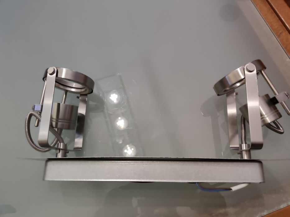 Candeeiro de 2 focos