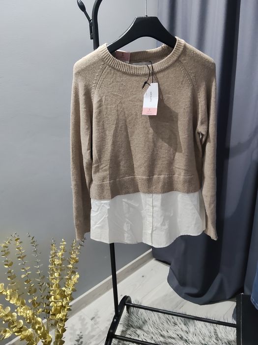 Sweterek z koszulą elegancja