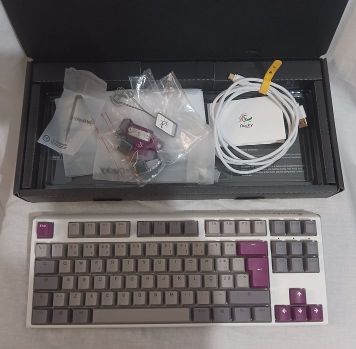 Teclado Ducky One3 + Rato Glorious model O