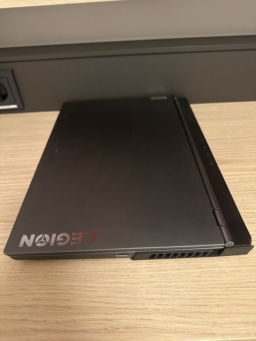 Legion 7i-15IMH05  32GB RTX 2070 max Q Design  2xdysk SSD!  Ekran IPS