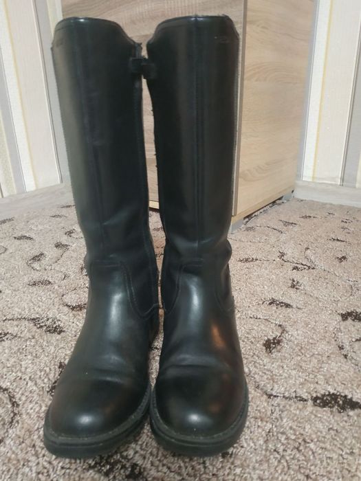 Шкіряні чоботи geox