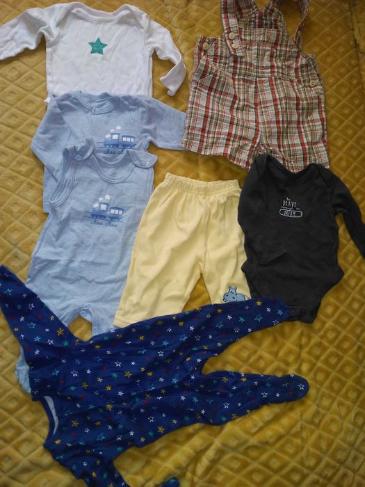 Sprzedam zestaw ubranek dla chłopca rozm. 62-68