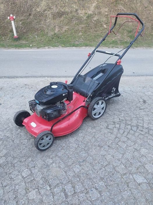 Kosiarka spalinowa z napędem