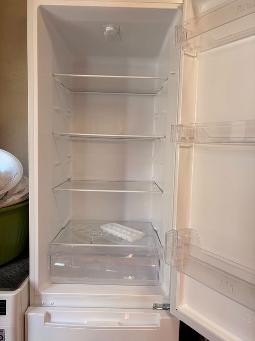 Frigorífico Combinado ST KUNFT KC9113 (Estático - 262 L - 180 cm - Branco)