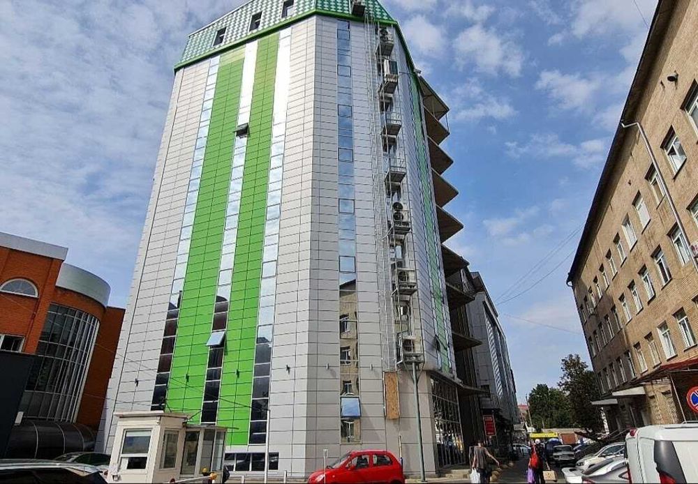 Оренда комерційного приміщення Центр, 180 кв.м., 3 поверх