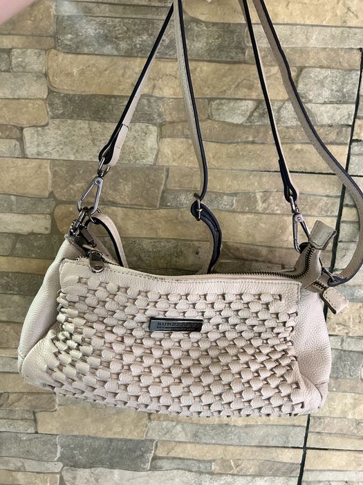 Біла шкіряна сумка burberry