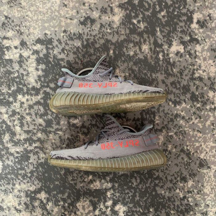 Продаю кросівки Adidas Yeezy Boost 350
