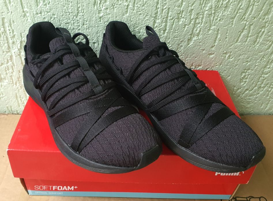 Жіночі кросівки PUMA чорні 38,5