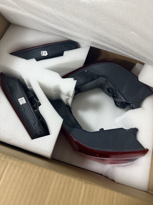 Задні led оригінальні стопи до bmw g30