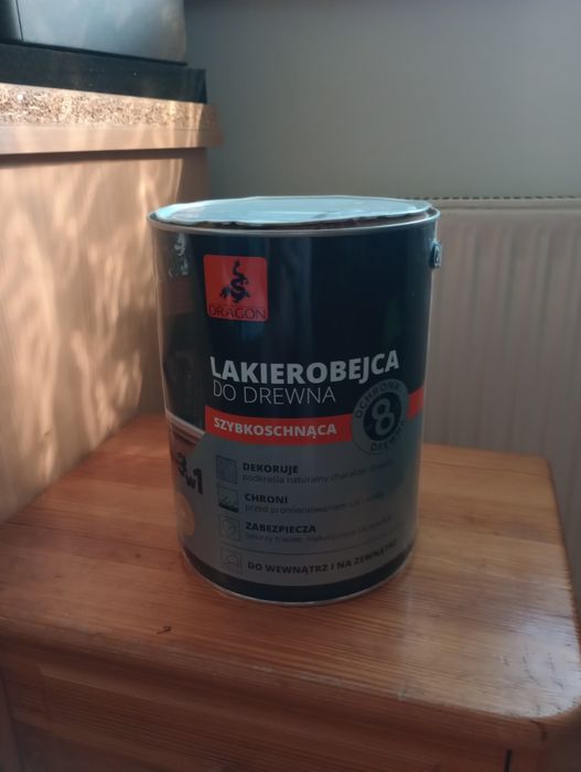 Lakierobejca do drewna szybkoschnąca
