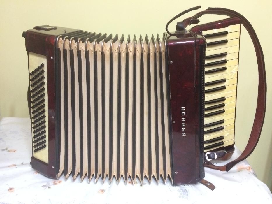 Продам акордион HOHNER