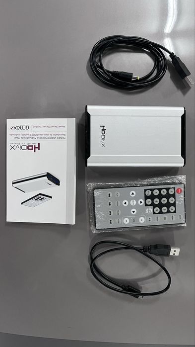 Disco externo 2,5'' 20GB com DivX e comando á distância RIMAX