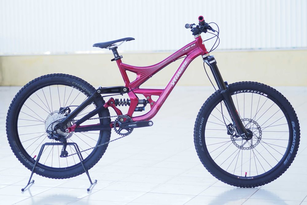 specialized demo 8