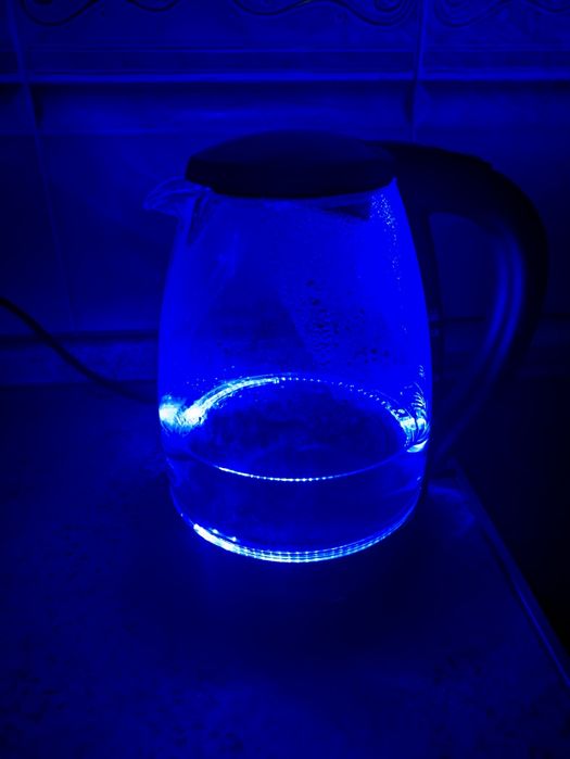 Чайник Vitek електрочайник