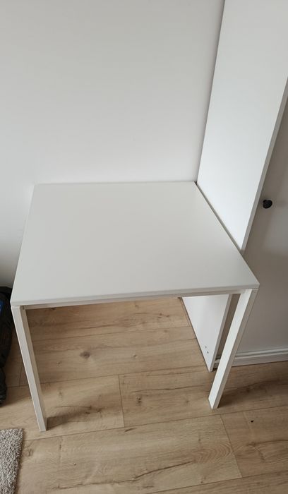 Stół metalowy biały