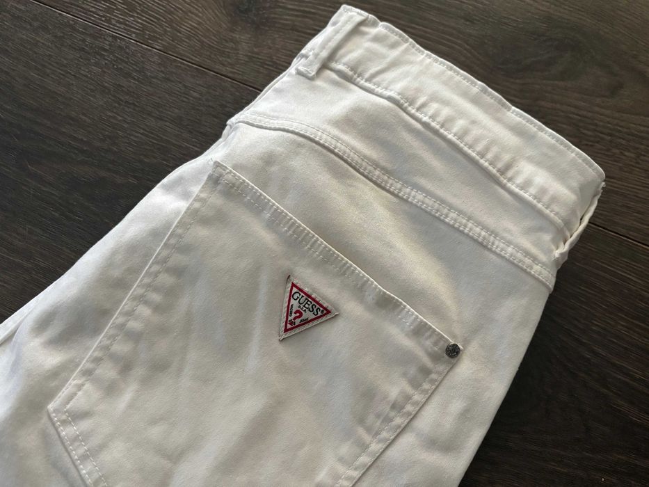 Białe damskie spodnie Guess + bluzka Olsen M 38