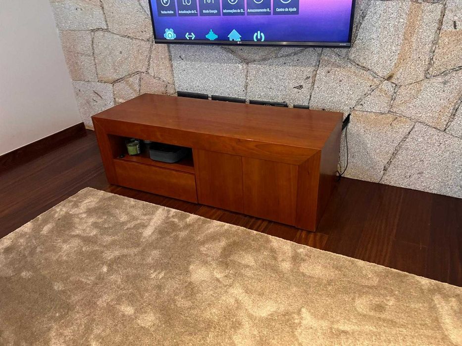 Sala de  Jantar  , sofa e mesa de tv