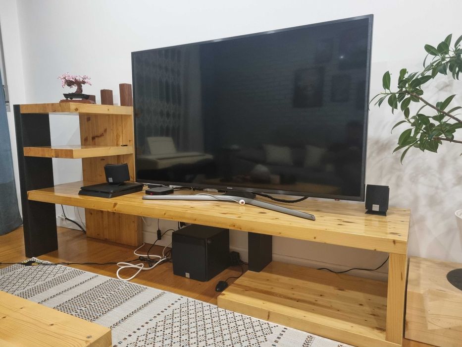 Móvel de sala para TV