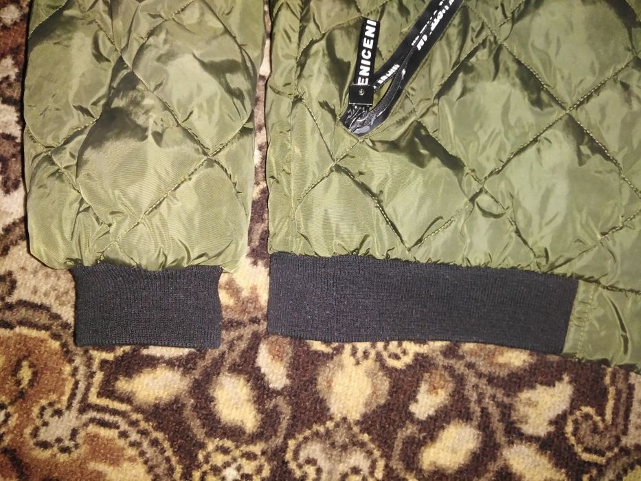 Осінь весна куртка ромпер 46 розмір оливкового кольору жіноча гарний с