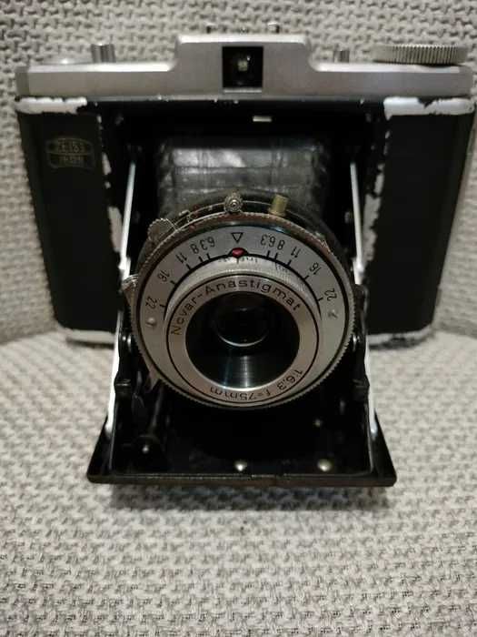 Lote maquinas fotográficas, objetivas, acessórios